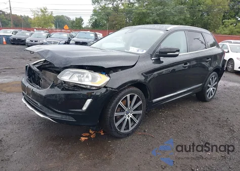 2015 Volvo Xc60 T6 из США, поврежденный, VIN YV4902RK4F2752706